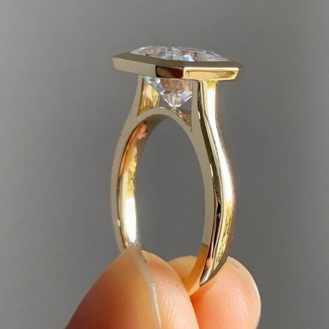 /public/photos/live/East West Radiant Cut Moissanite Wedding Ring 701 (4).webp